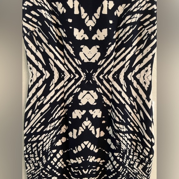 Maggy London size 4 black and tan sheath dress - Picture 5 of 11